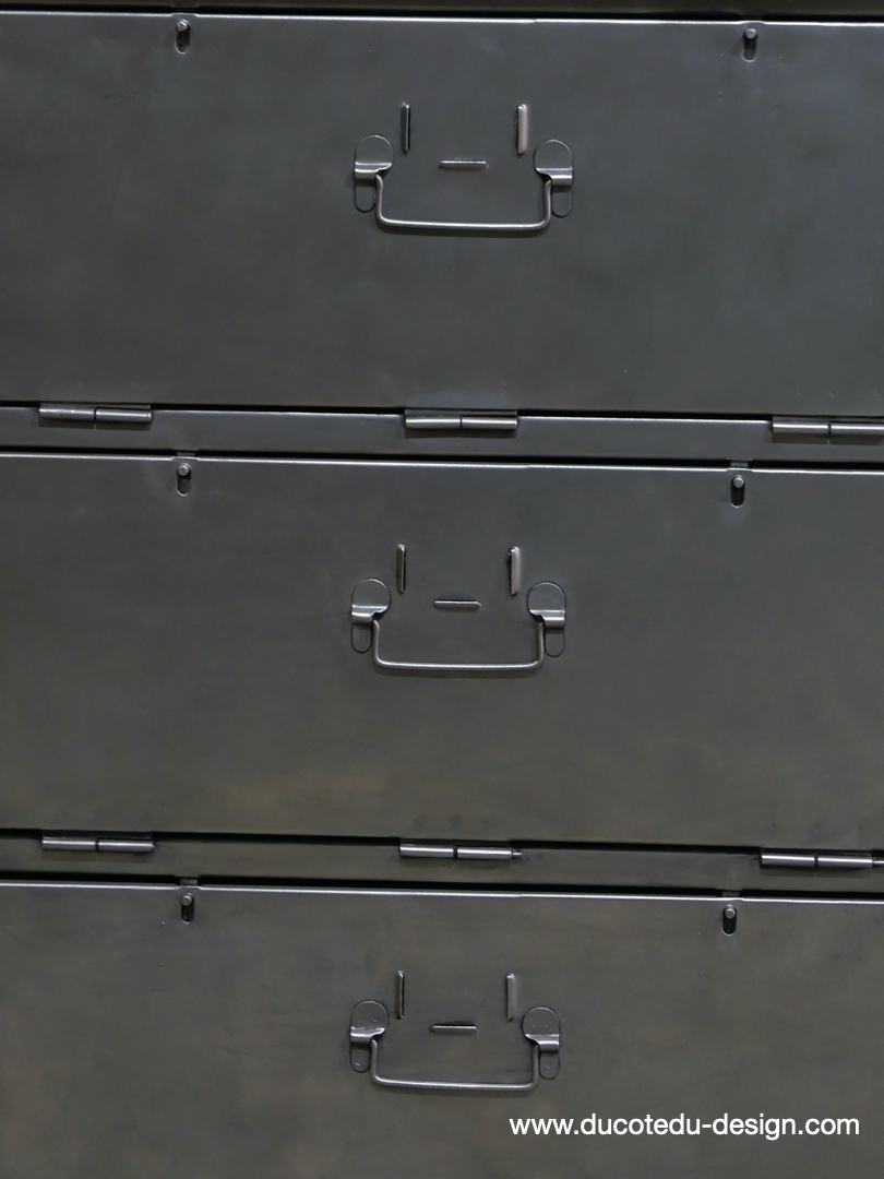 meuble industrielle 3 compartiments atelier militaire plateau vieux chene massif – Image 7