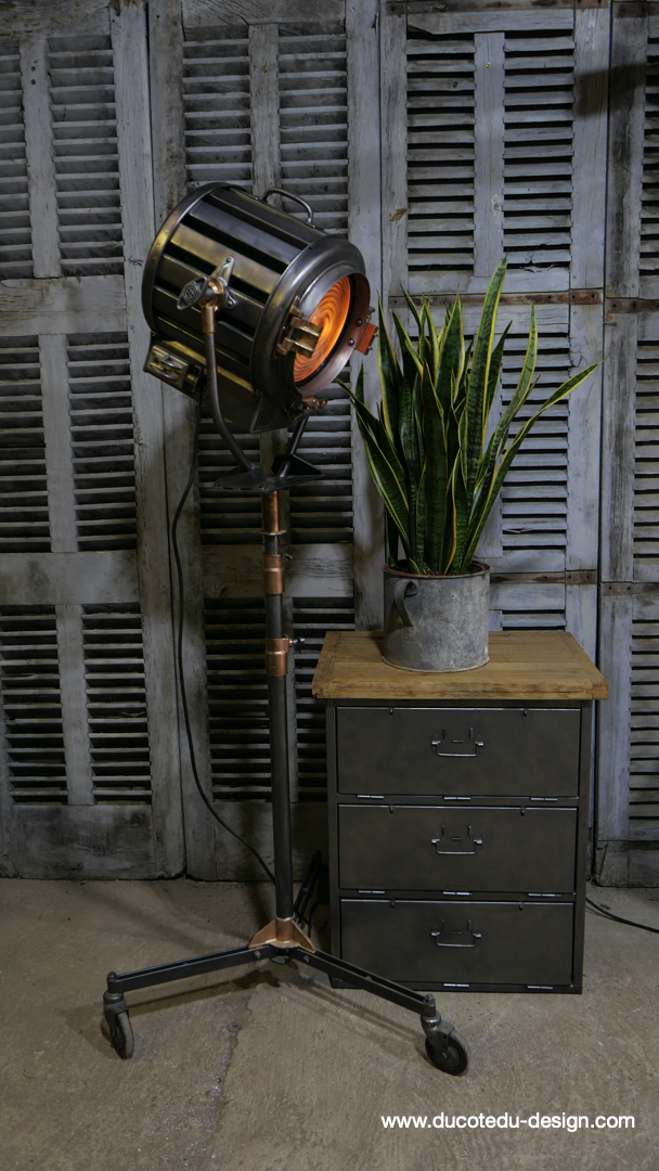 meuble industrielle 3 compartiments atelier militaire plateau vieux chene massif – Image 4