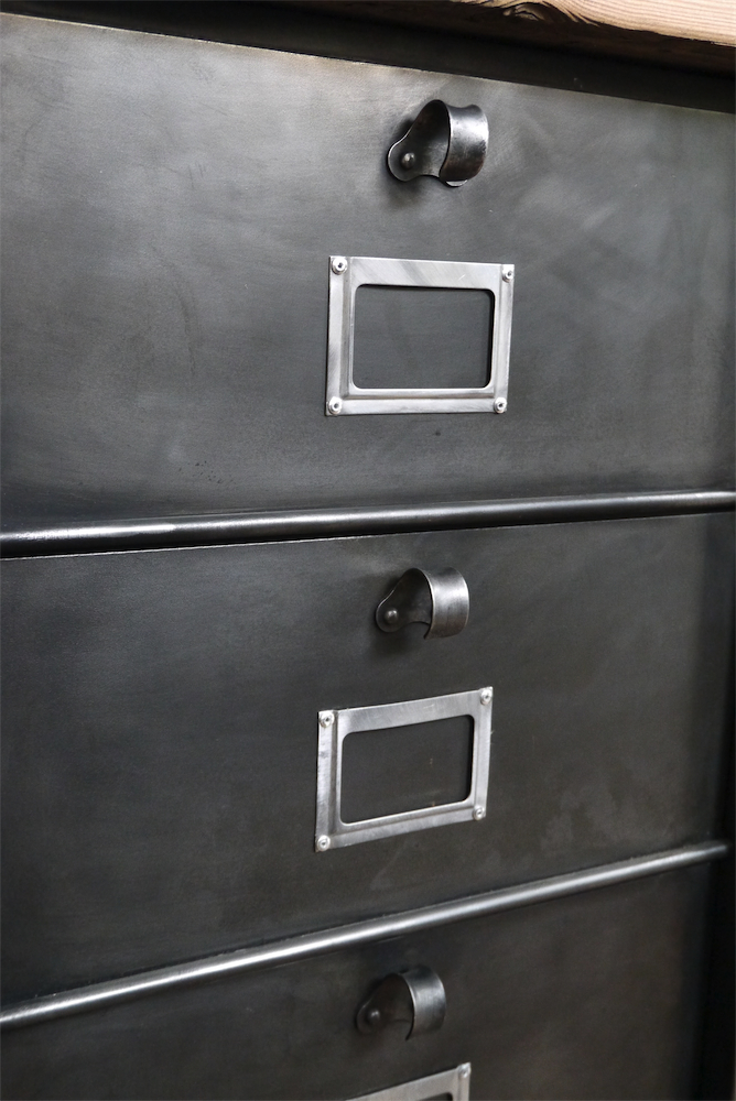 ancien grand meuble 15 casiers industriel strafor plateau pin massif – Image 7