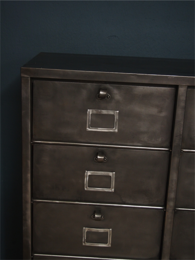 ancien grand meuble 15 casiers industriel strafor – Image 9