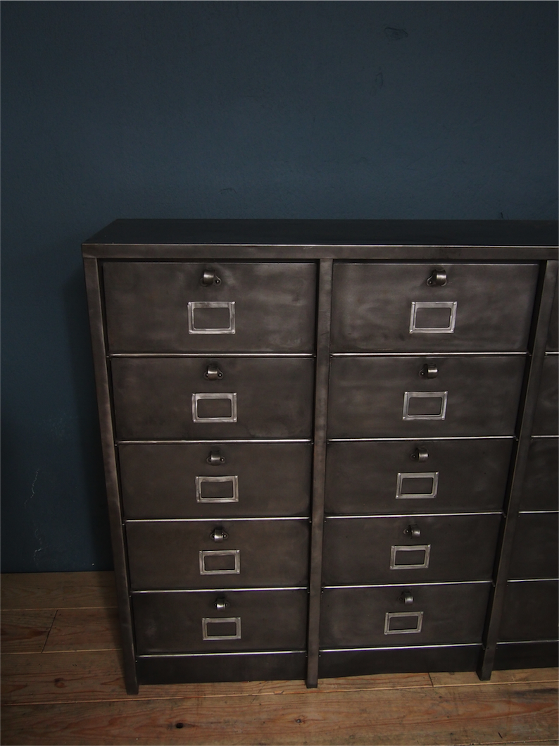 ancien grand meuble 15 casiers industriel strafor – Image 8