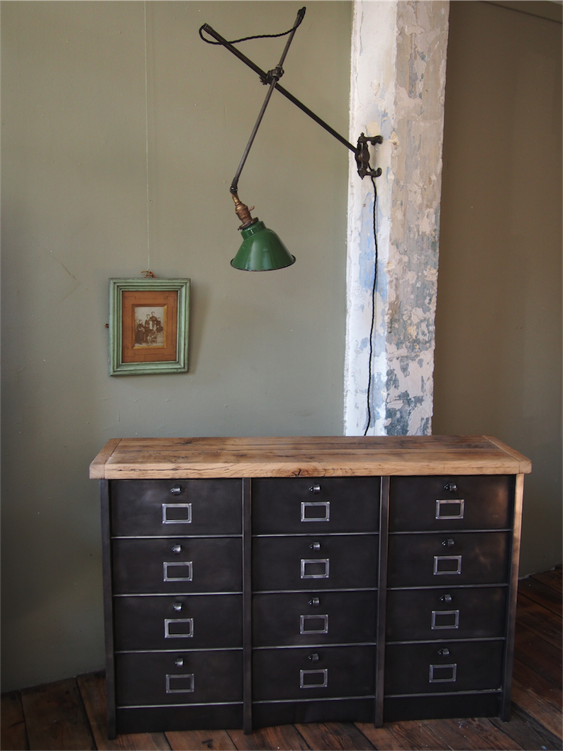 ancien grand meuble 15 casiers industriel strafor plateau chene massif – Image 11