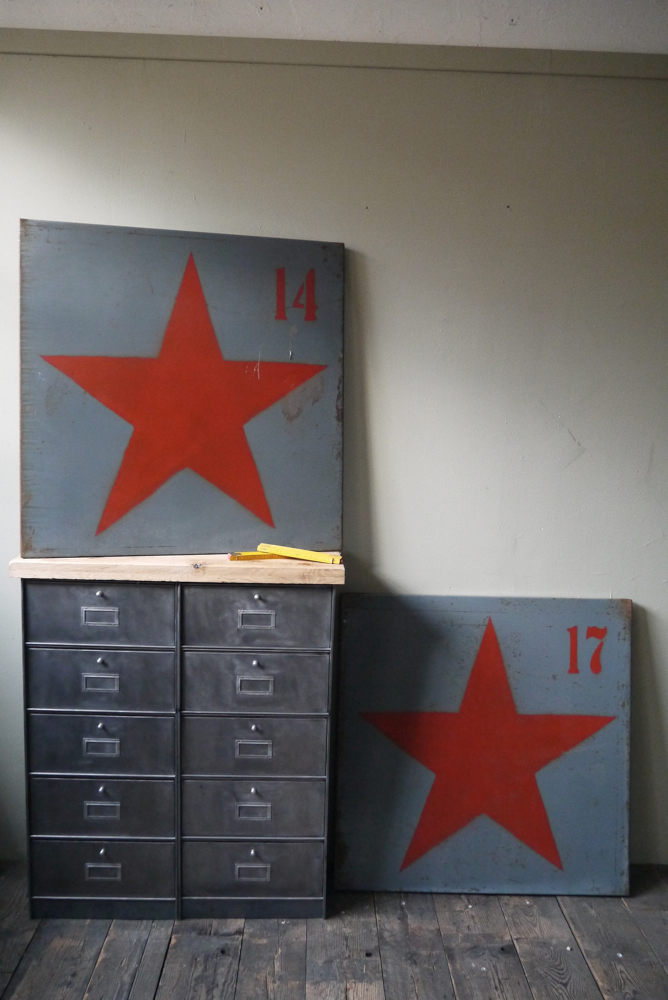 ancien meuble console 10 casiers industriel a clapet roneo 1950 plateau chene massif – Image 3