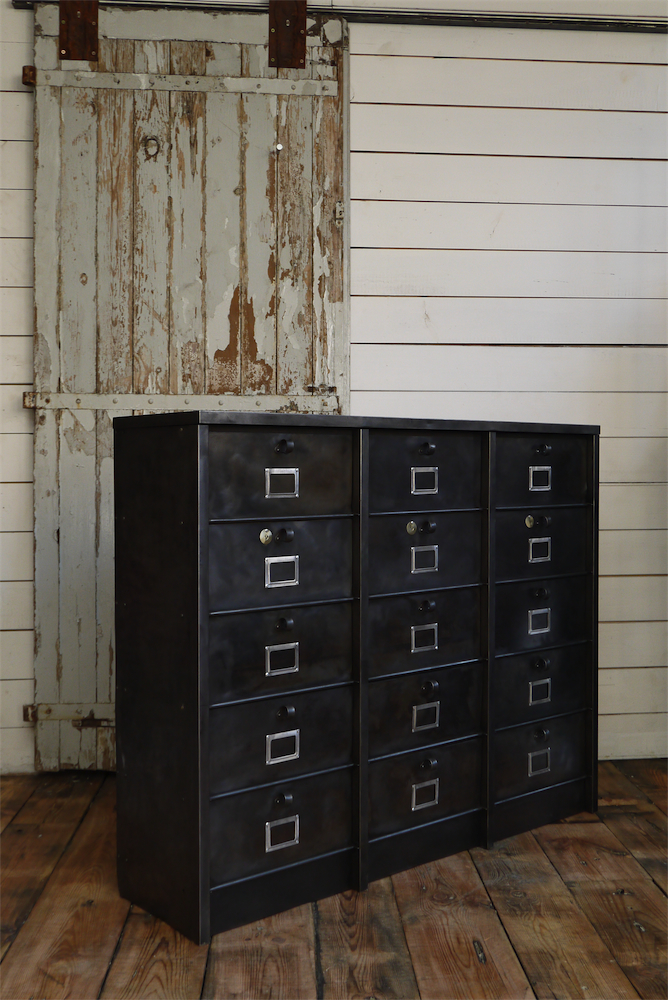 ancien grand meuble 15 casiers industriel strafor – Image 4