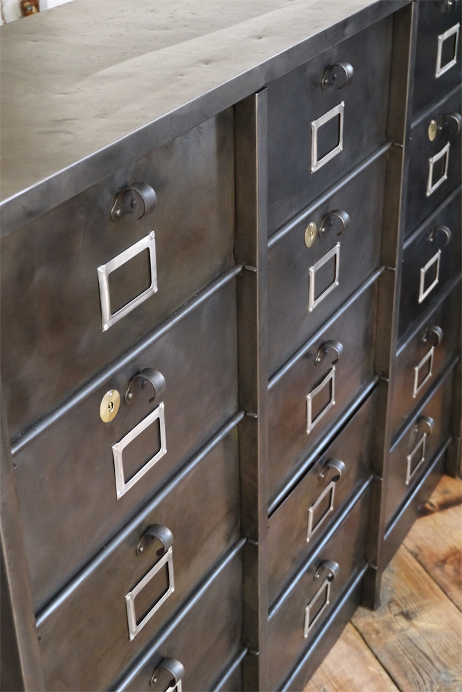 ancien grand meuble 15 casiers industriel strafor – Image 9