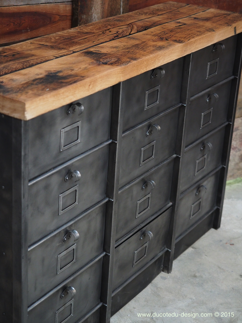 ancien grand meuble 12 casiers industriel strafor plateau chene massif – Image 11