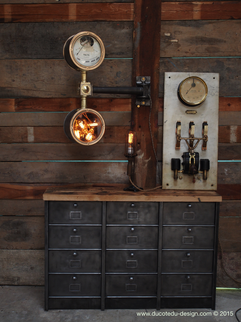 ancien grand meuble 12 casiers industriel strafor plateau chene massif – Image 4