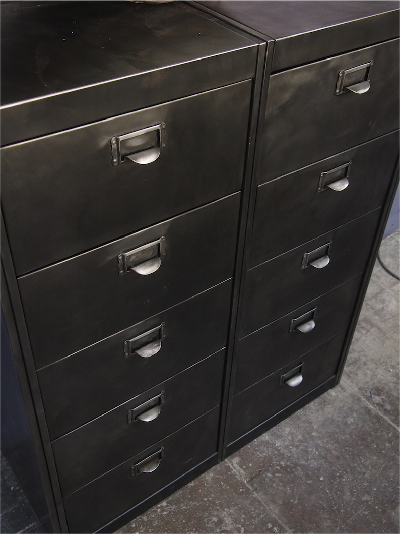 ancien grand meuble 10 casiers industriel – Image 4