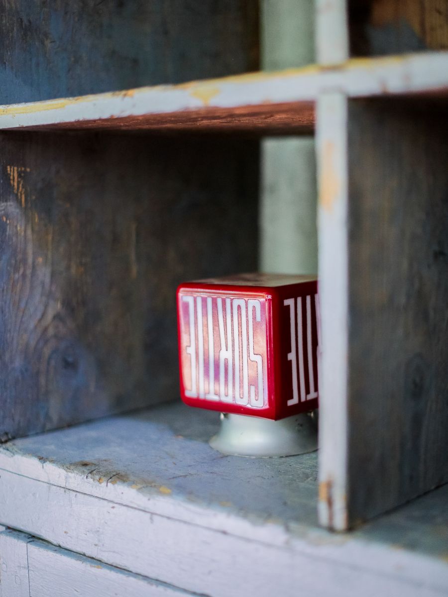 grand meuble de garage casier bois patine grise – Image 17