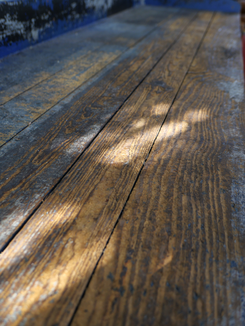 grand enfilade etabli industriel en bois patine bleu dans son jus – Image 8