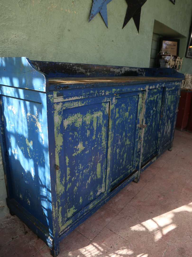 grand enfilade etabli industriel en bois patine bleu dans son jus – Image 19