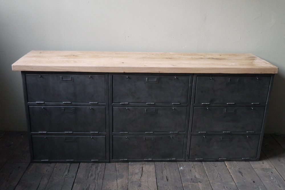 enfilade industrielle 9 compartiments atelier militaire plateau vieux chene massif – Image 2