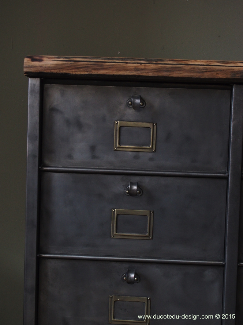 ancien meuble 8 casiers industriel strafor plateau chene massif – Image 4