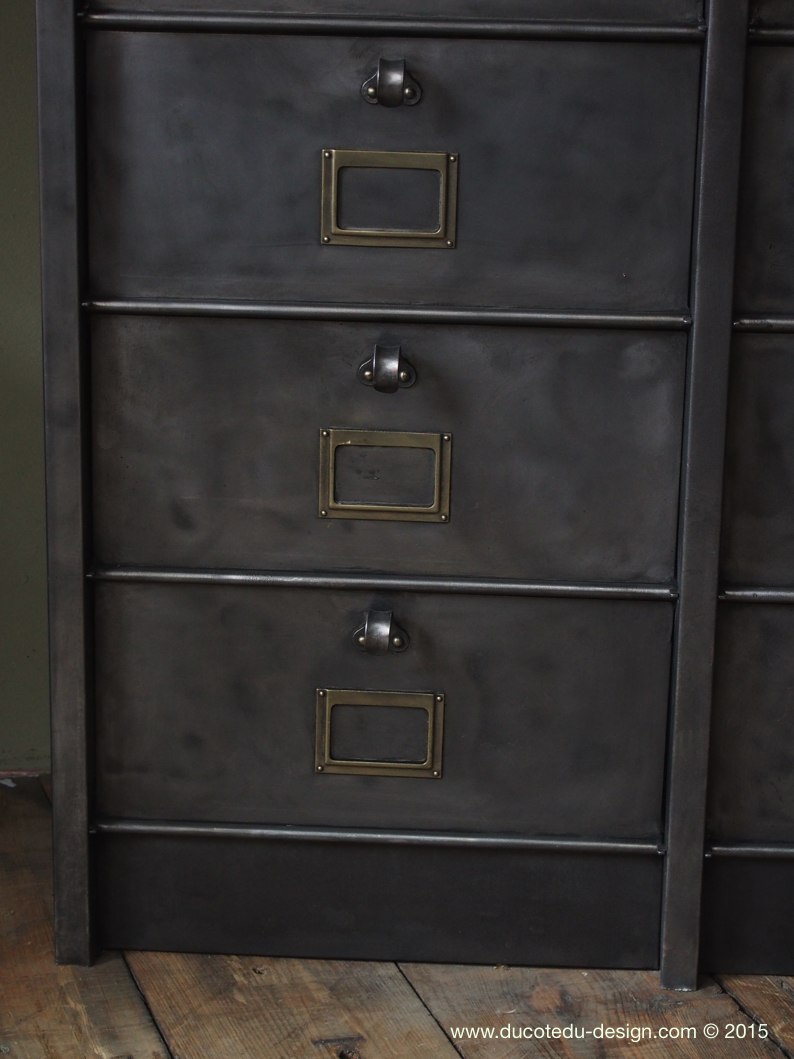 ancien meuble 8 casiers industriel strafor plateau chene massif – Image 5