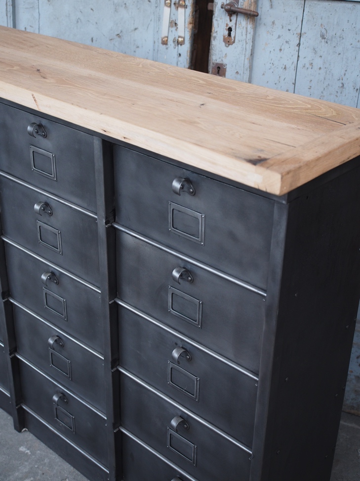 ancien grand meuble 15 casiers industriel strafor plateauchene massif – Image 5