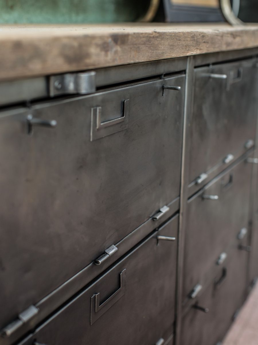 taller militar enfilado industrial de 9 compartimentos tapa de roble viejo macizo - Image 7