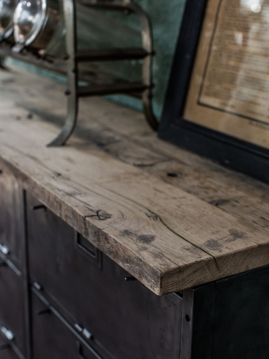 taller militar enfilado industrial de 9 compartimentos tapa de roble viejo macizo - Image 4