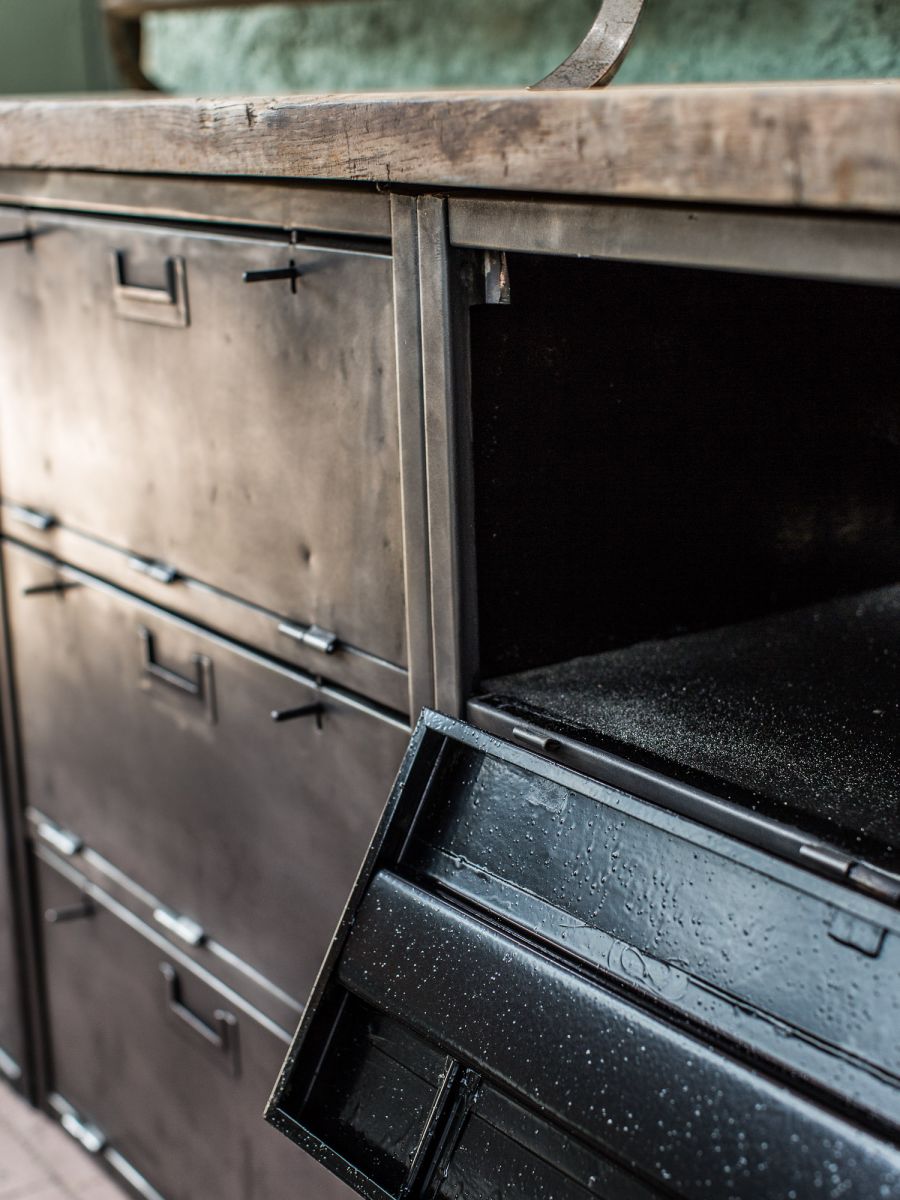 taller militar enfilado industrial de 9 compartimentos tapa de roble viejo macizo - Image 10