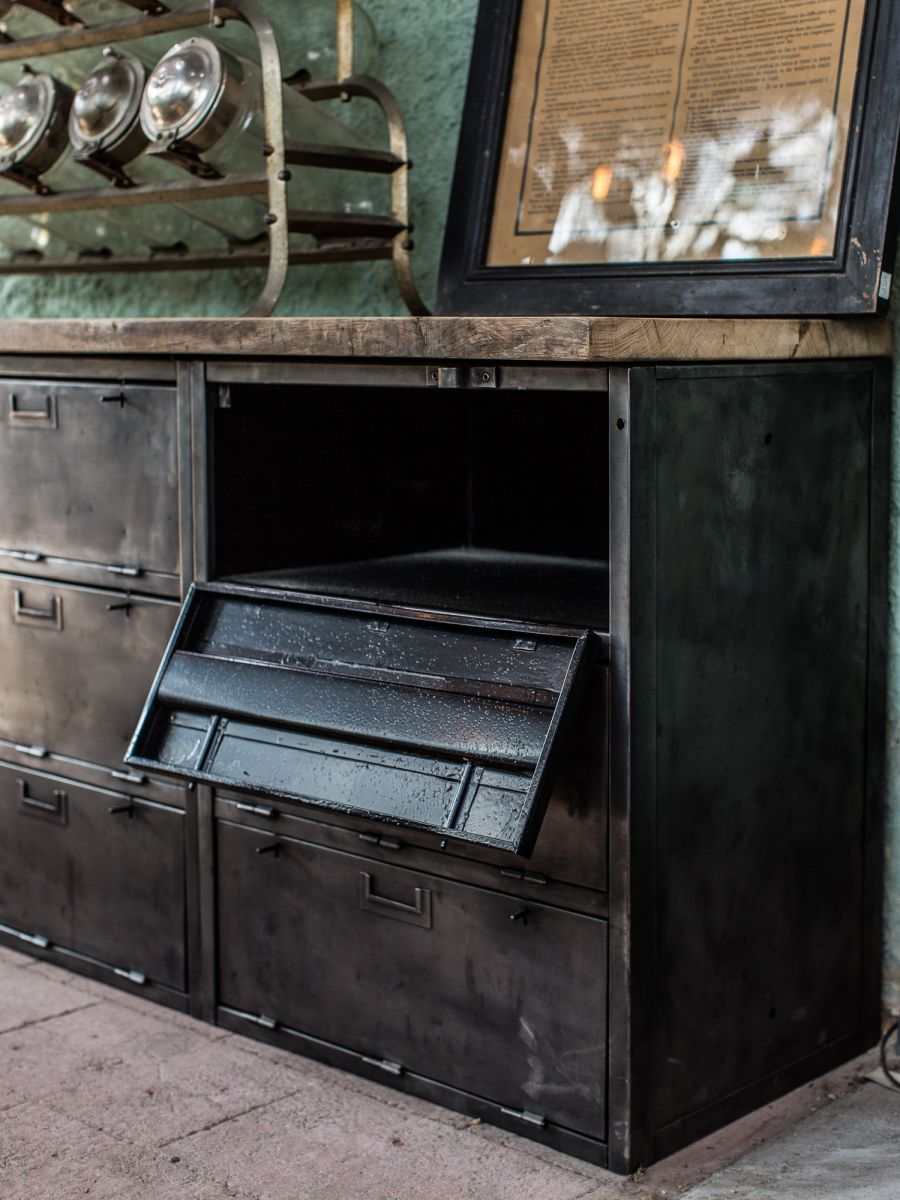 taller militar enfilado industrial de 9 compartimentos tapa de roble viejo macizo - Image 9