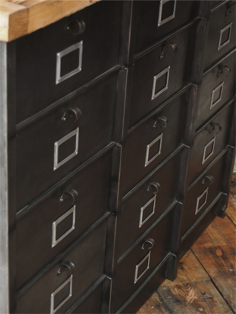 ancien grand meuble 15 casiers industriel strafor plateau chene massif – Image 6