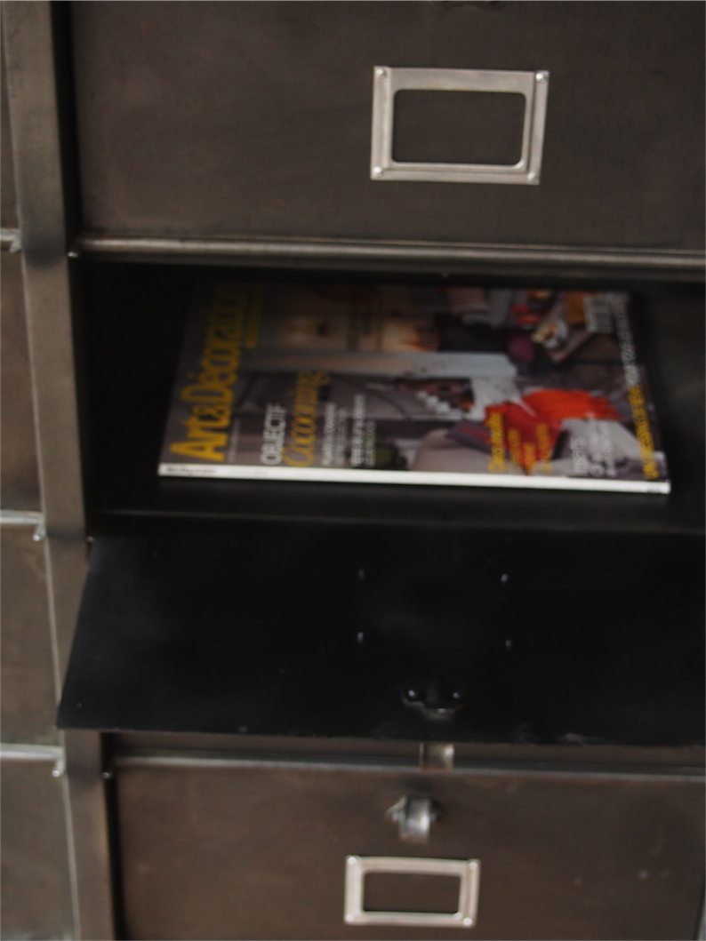 ancien grand meuble 15 casiers industriel strafor plateau chene massif – Image 16