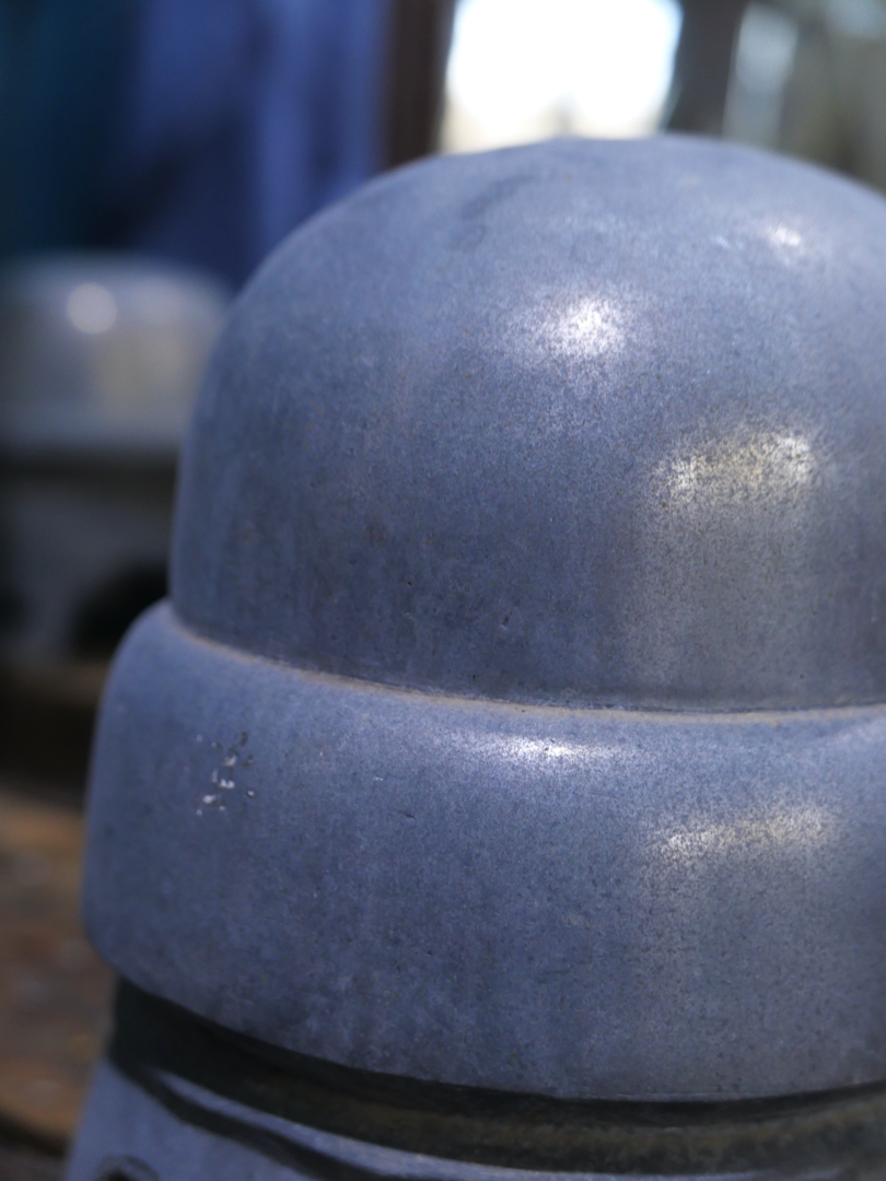 ancien moule industriel a chapeau en fonte d'alu – Image 5