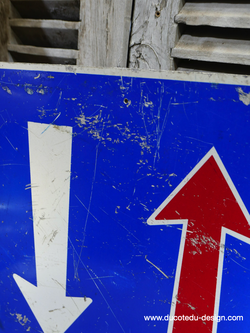 ancien panneau de signalisation Suisse voie prioritaire – Image 3