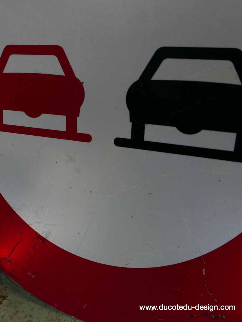 ancien panneau de signalisation Suisse interdiction de depasser – Image 6