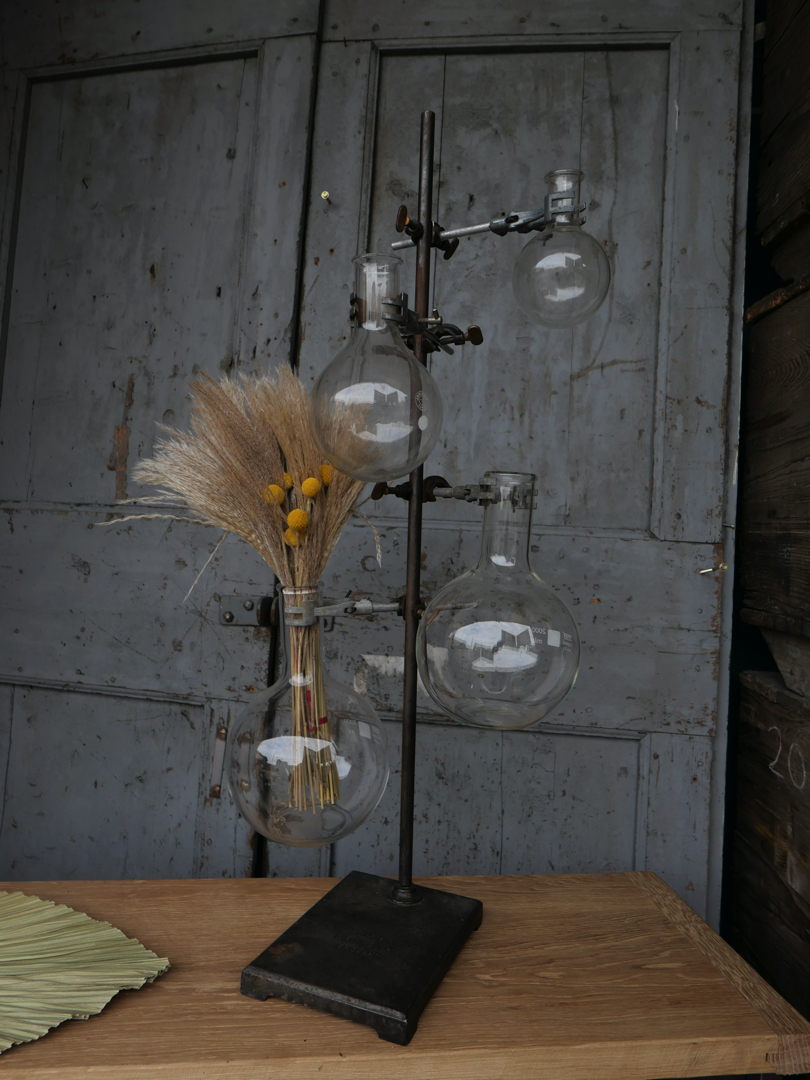 pied de laboratoire patiné verrerie 1 globes vases – Image 19