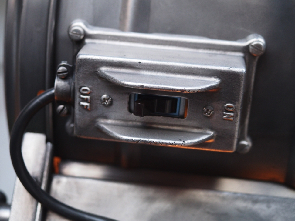 Rare gros projecteur cinema MCALISTER des studios Hollywood Californie 30/40 bronze – Image 9