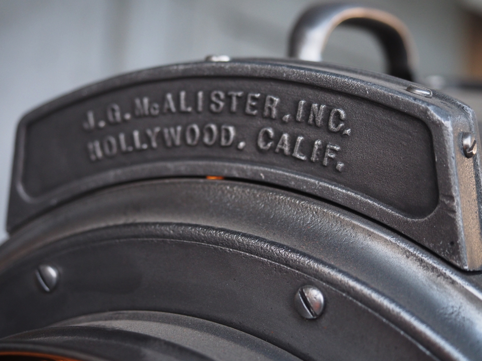 Rare gros projecteur cinema MCALISTER des studios Hollywood Californie 30/40 bronze – Image 11