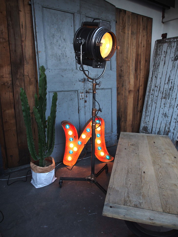 Rare gros projecteur cinema MCALISTER des studios Hollywood Californie 30/40 bronze – Image 24