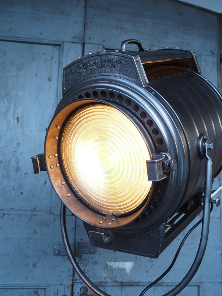 Rare tres gros projecteur cinema MCALISTER des studios Hollywood Californie – Image 4