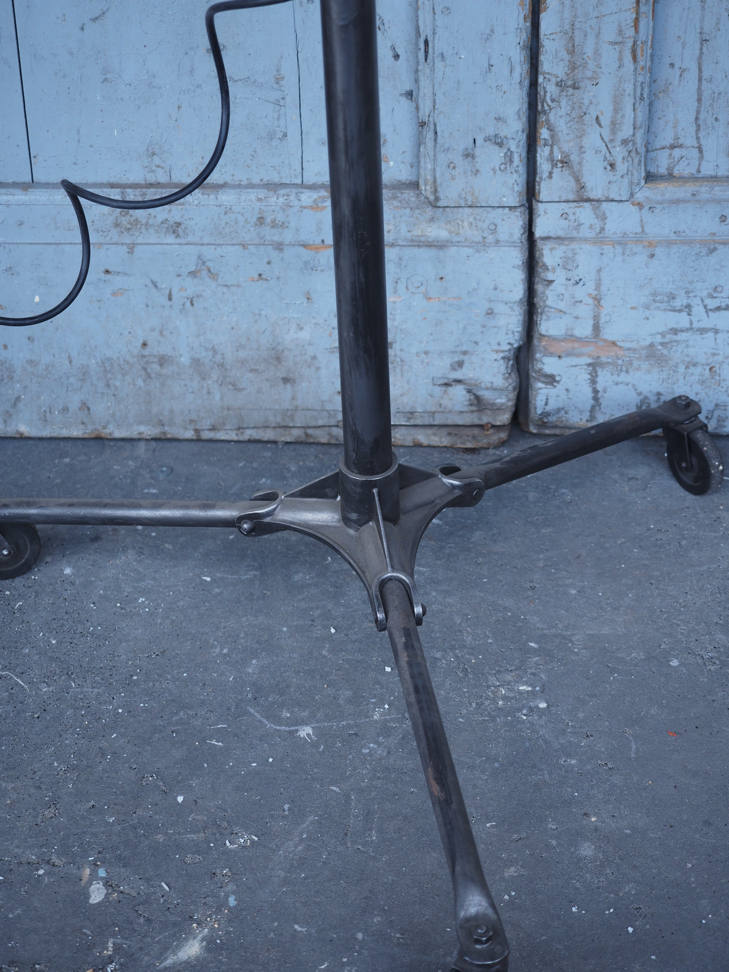 projecteur cinema MCALISTER des studios Hollywood Californie pied roulettes – Image 20