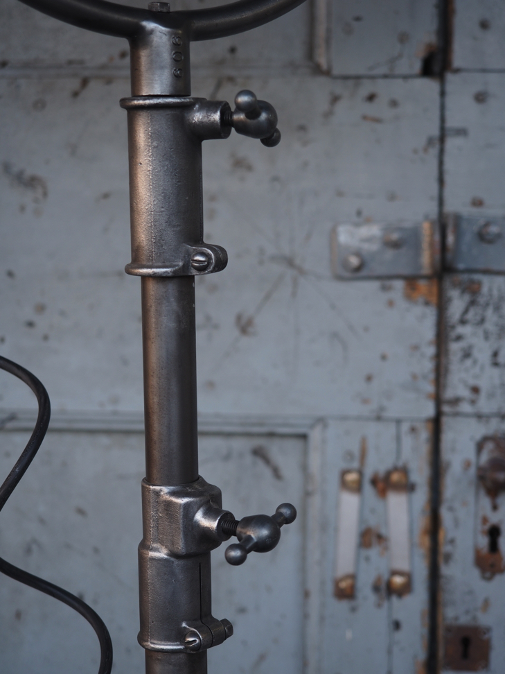 projecteur cinema MCALISTER des studios Hollywood Californie pied roulettes – Image 18