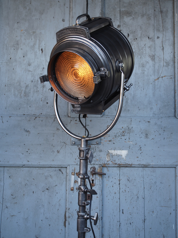 projecteur cinema MCALISTER des studios Hollywood Californie pied tripod – Image 6