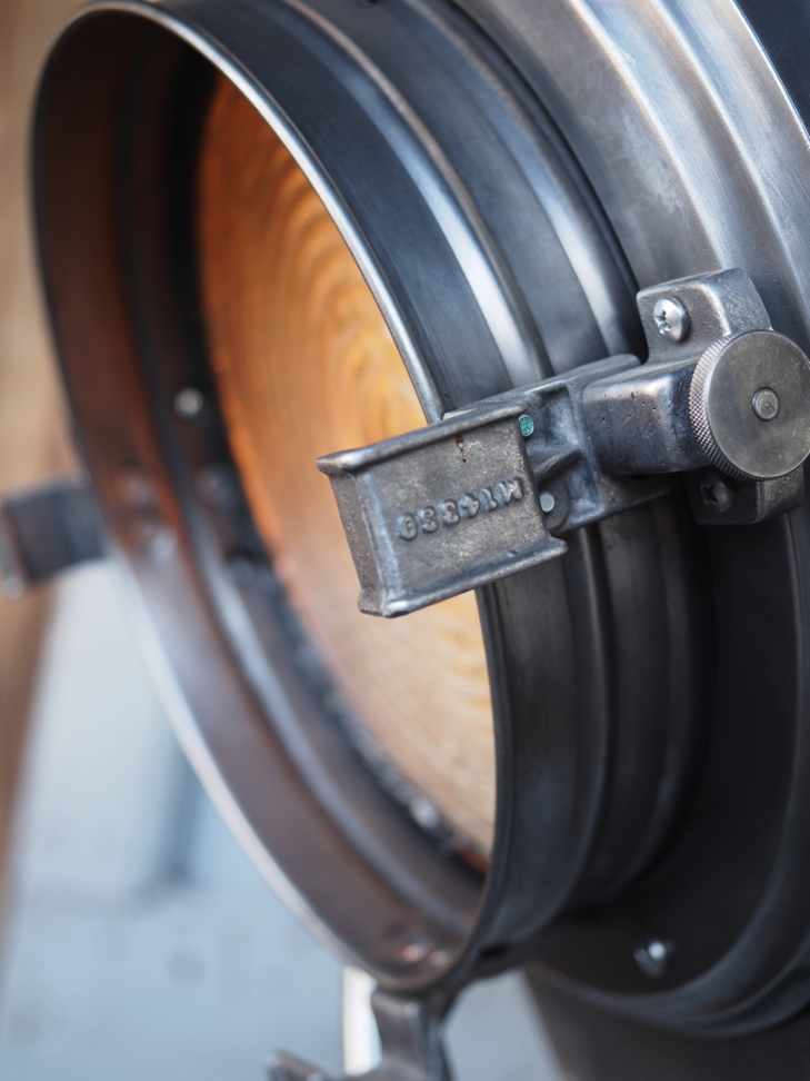 projecteur cinema MCALISTER des studios Hollywood Californie pied tripod – Image 10