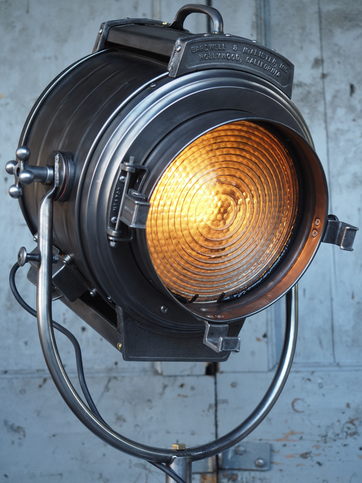 projecteur cinema MCALISTER des studios Hollywood Californie pied tripod – Image 2