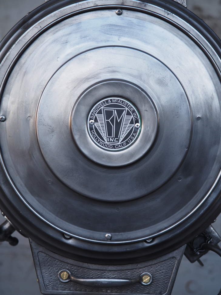 projecteur cinema MCALISTER des studios Hollywood Californie pied tripod – Image 16