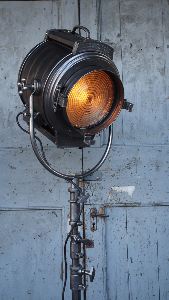 projecteur cinema MCALISTER des studios Hollywood Californie pied tripod – Image 7