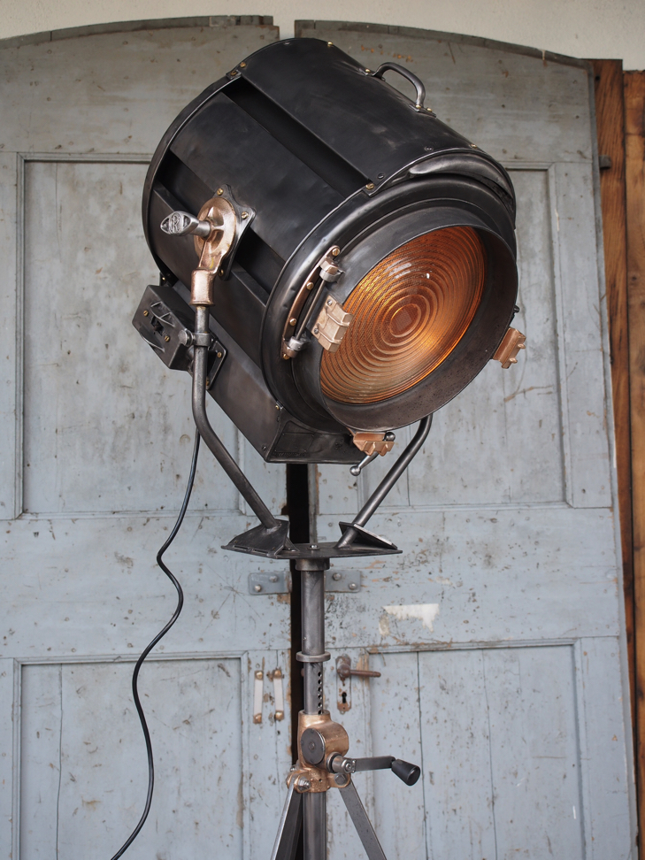 gran proyector de cine MOLE RICHARDSON FRANCIA estudio VICTORINE Niza 5k - Image 2