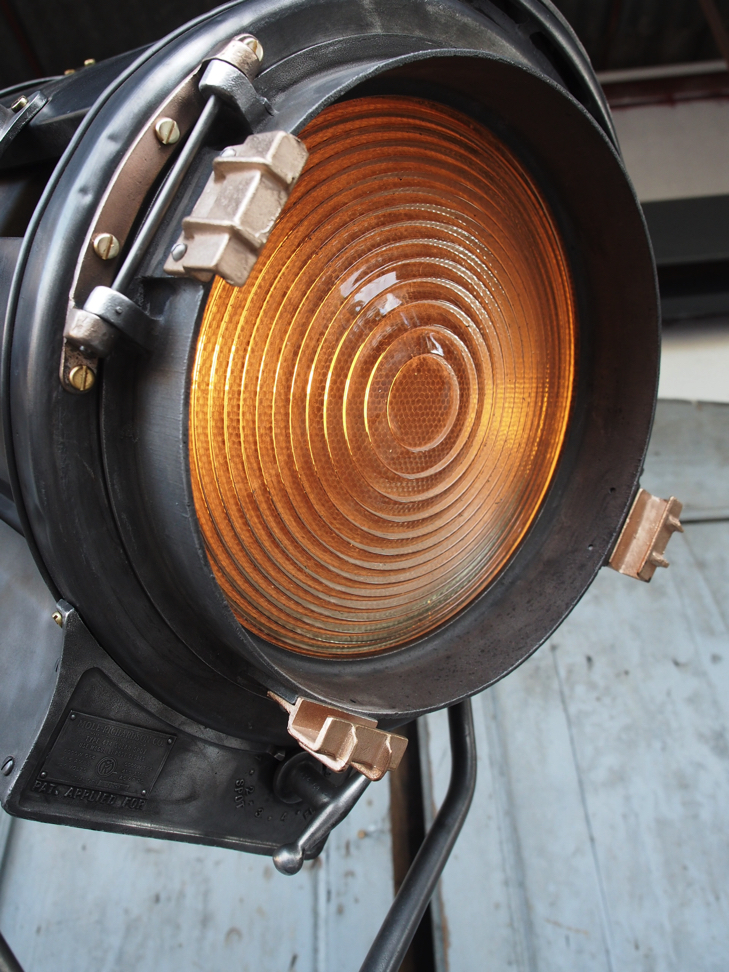 gran proyector de cine MOLE RICHARDSON FRANCIA estudio VICTORINE Niza 5k - Image 27