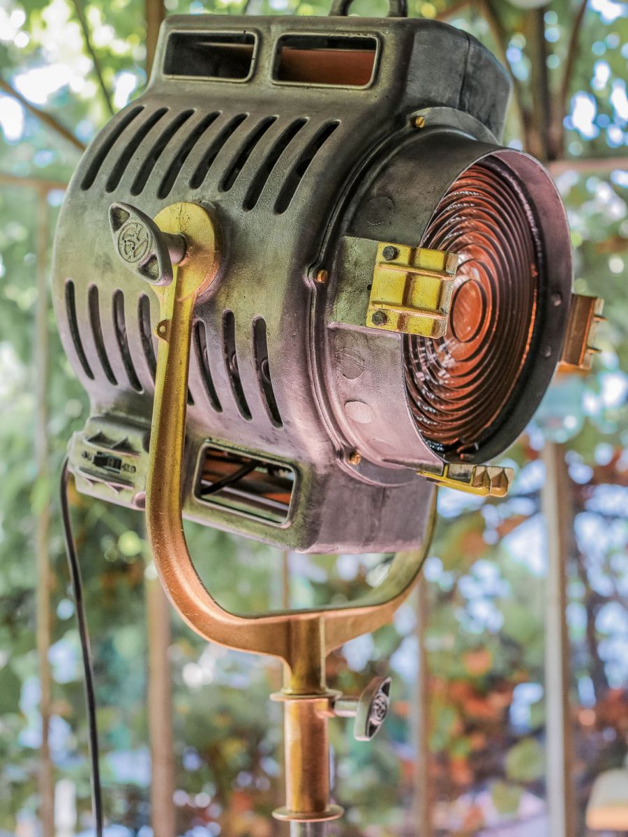 grand projecteur cinema MOLE RICHARDSON studio PINWOOD – Image 10