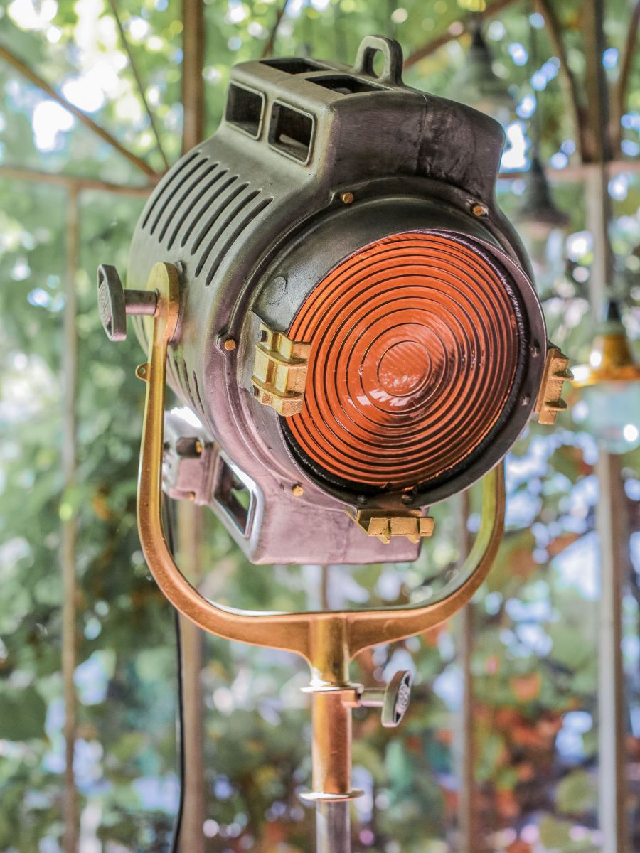 grand projecteur cinema MOLE RICHARDSON studio PINWOOD – Image 5