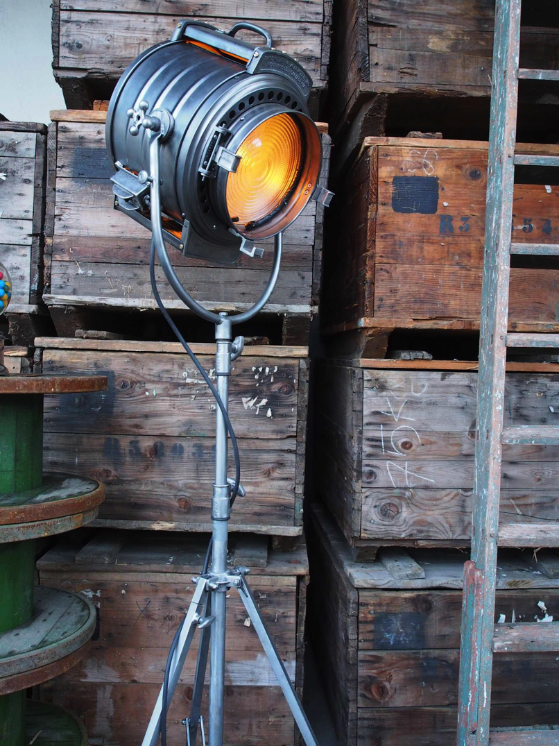 projecteur cinema MCALISTER des studios Hollywood Californie pied tripod – Image 23