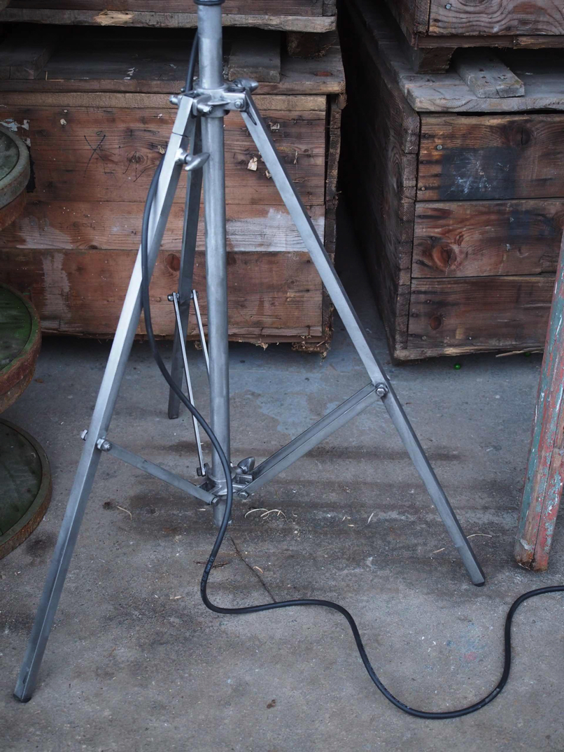 projecteur cinema MCALISTER des studios Hollywood Californie pied tripod – Image 24
