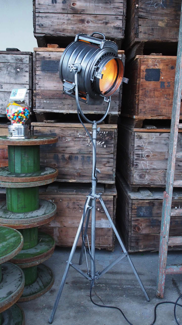projecteur cinema MCALISTER des studios Hollywood Californie pied tripod – Image 4