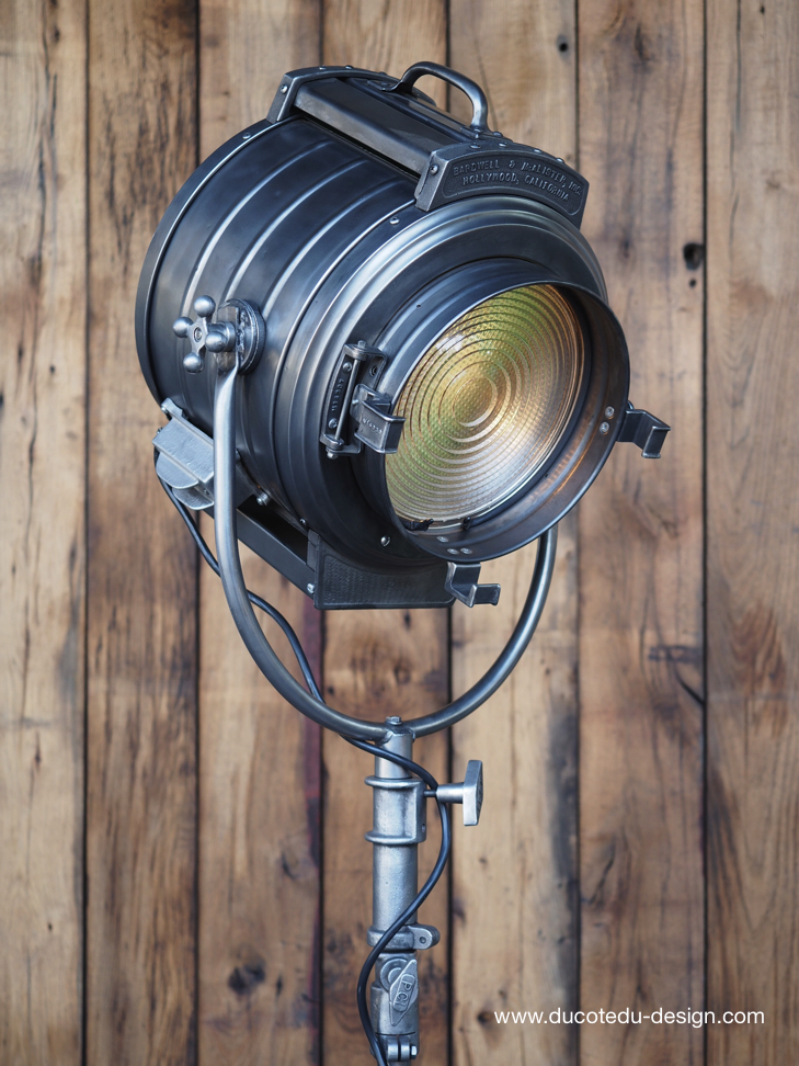 projecteur cinema MCALISTER des studios Hollywood Californie pied tripod – Image 3