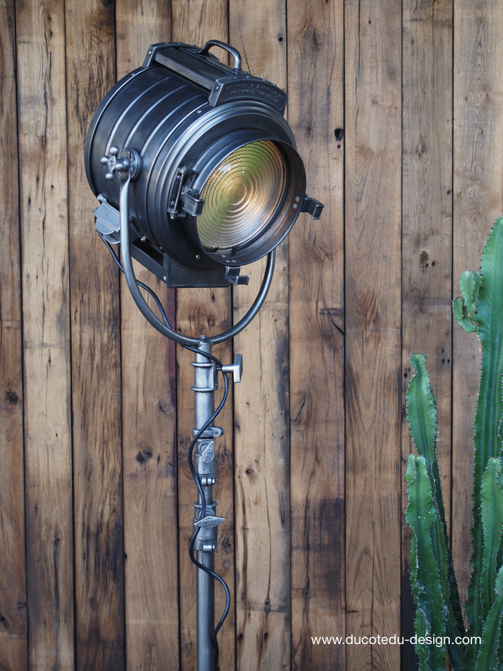 projecteur cinema MCALISTER des studios Hollywood Californie pied tripod – Image 2