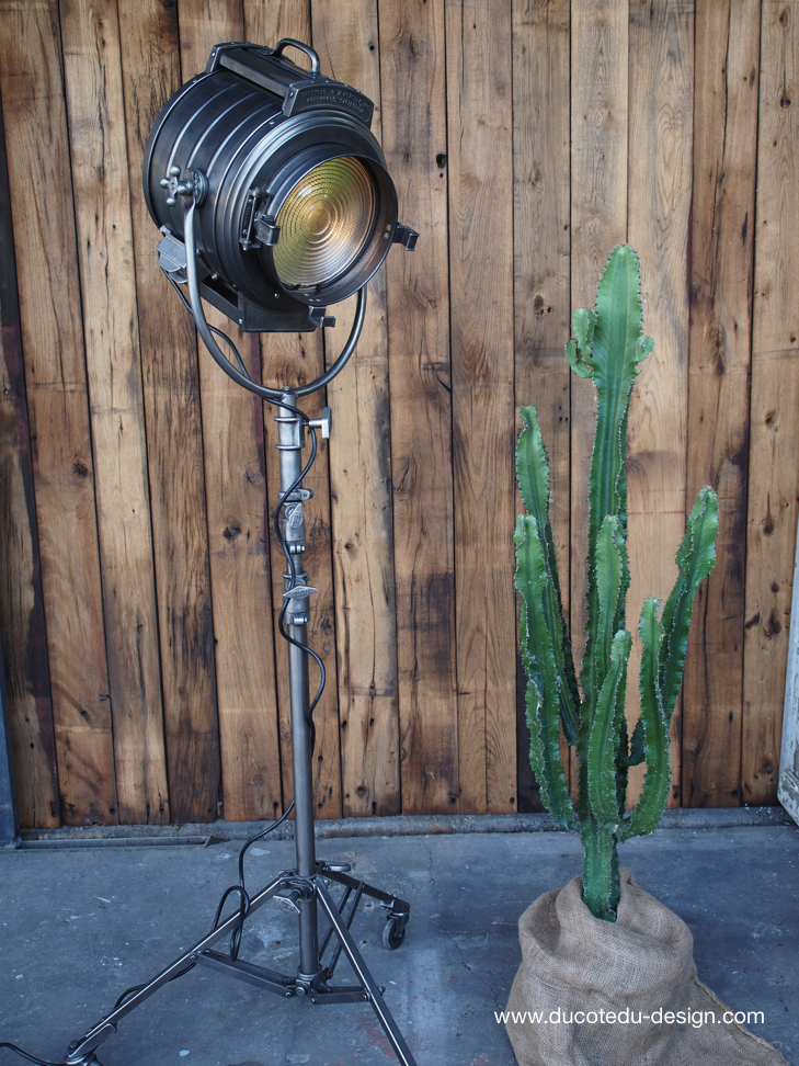 projecteur cinema MCALISTER des studios Hollywood Californie pied tripod – Image 4